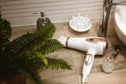 Adler hiustenkuivain 2200 W