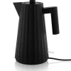 Alessi Plisse vedenkeitin 1,7 L musta