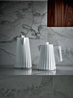 Alessi Plisse vedenkeitin 1 L valkoinen