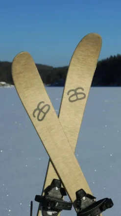 Altai liukulumikenkä Tao 165 + Pivot siteet