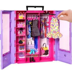 Barbie vaatekaappi Entry Closet