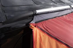 Bent seinäkiinnike t.sininen/musta