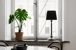 By Rydéns pöytävalaisin Dinant musta