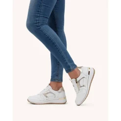 Caprice tennarit 137 Danica