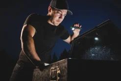 Coast otsavalo TXM50R ladattava 1250 lumenia