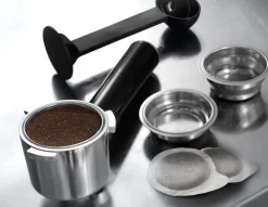 DeLonghi espressokeitin Dedica teräs