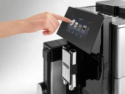 DeLonghi kahviautomaatti Maestosa musta