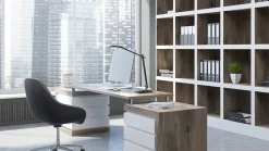 Design by Grönlund Scale pöytävalaisin, musta