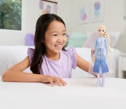 Disney Princess Frozen Core Elsa nukke