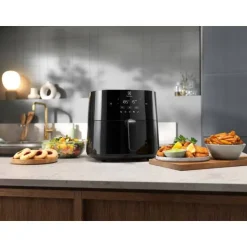 Electrolux airfryer EAF5B2 musta