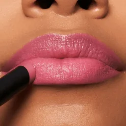 Essence huulipuna The Slim Stick 104