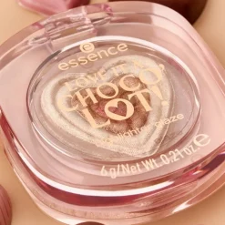 Essence korostusväri LOVE IT A CHOCO' LOT! highlighter glaze