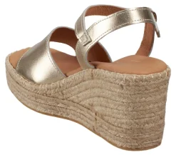 Essentials x Ulanka sandaalit Pawi GLD