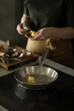 Fiskars All Steel pure paistinpannu 24 cm, pinnoittamaton