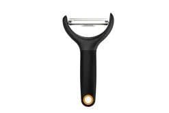 Fiskars Functional Form Hedelmä- ja vihanneskuorija