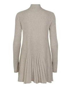 Freequent Neuletakki Claudisse