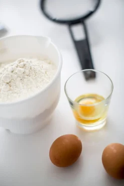 Gastromax Vatkauskulho kannella 1,5 L valkoinen