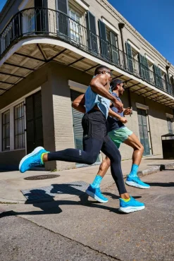 Hoka juoksukengät Clifton 10