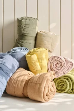 IB Laursen peitto keltainen