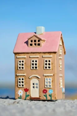 IB Laursen talolyhty Nyhavn kukat ja vaaleanpunainen katto