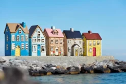 IB Laursen talolyhty Visby polkupyörä edessä ja musta katto