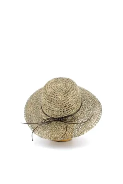 KN Kati Niemi hattu Naava