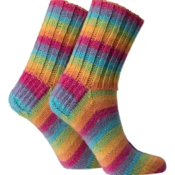 Novita 7 Veljestä Raita lanka 100 g sateenkaari 980