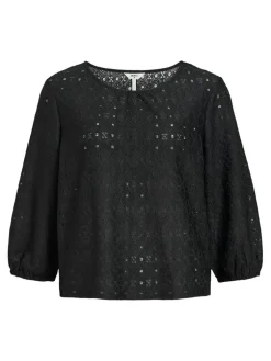 Object pusero Objlaila