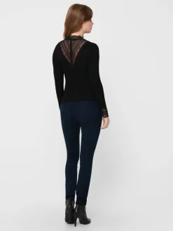 Only trikoopaita Onltilde