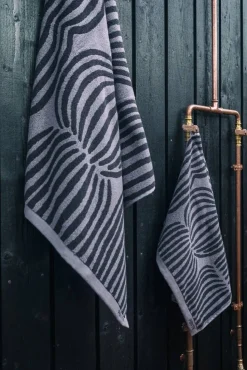 Pentik Vilja kylpypyyhe musta 70x150 cm