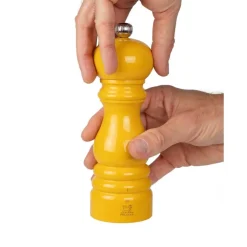 Peugeot Z-suolamylly Paris karkeudensäädöllä 18 cm Yellow Sa