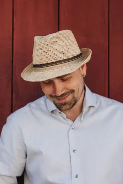 Salon lakkitehdas olkihattu Raffia Trilby Crochet