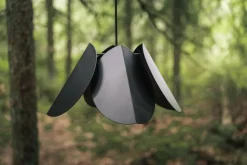 Sessak Lehmus design-riippuvalaisin mattamusta