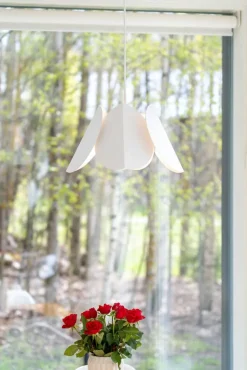 Sessak Lehmus design-riippuvalaisin mattavalkoinen