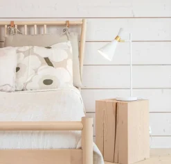 Sessak pöytävalaisin Ayla valkoinen