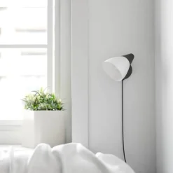 Sessak seinävalaisin Orion musta