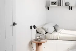 Sessak seinävalaisin Sierra musta