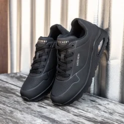 Skechers sneakerit Womens Uno Stand On Air BBK