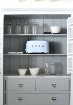 Smeg leivänpaahdin TSF02PBEU 4-viipaleen, pastellinsininen