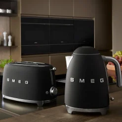 Smeg vedenkeitin KLF03BLMEU mattamusta