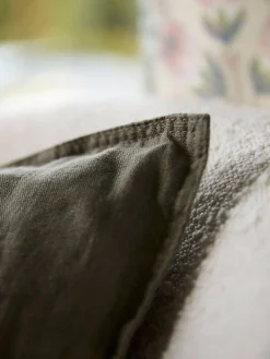 Svanefors tyynynpäällinen Julie 45x45 cm sammaleenvihreä