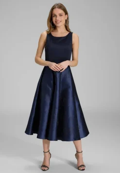 Swing mekko 5AJ09600