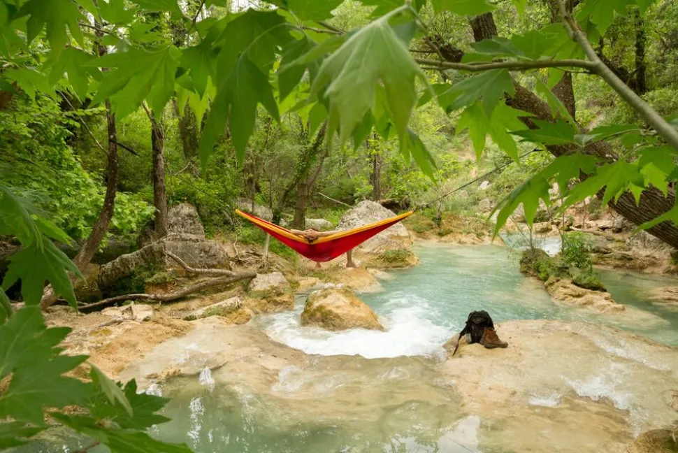 Ticket to the moon riippumatto Hammock Original Burgundy/Yellow