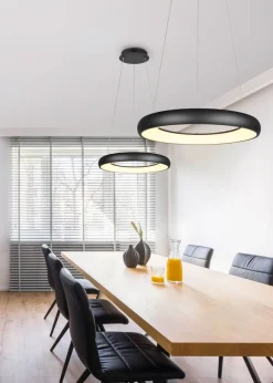 Trio Lighting riippuvalaisin Cardona LED 62 cm mattamusta