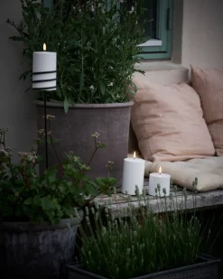 Uyuni LED-kynttilä ulkokäyttöön 7,8x17,8 cm White