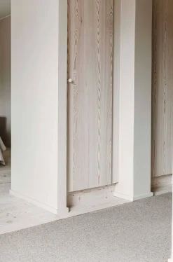 VM-Carpet Duuri 4713 v.beige, 80*250 cm, kantti 5978