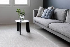 VM-Carpet Lyyra 52 valkoinen 200*300 cm, kantti 1