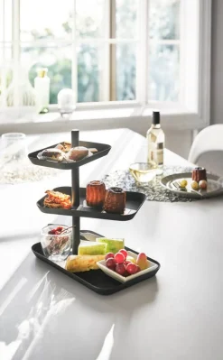 Yamazaki kerrosvati musta