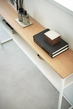 Yamazaki konsolipöytä Tower hyllyllä valkoinen