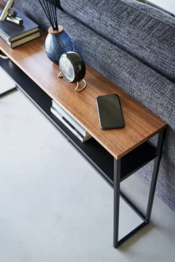Yamazaki konsolipöytä Tower hyllyllä musta